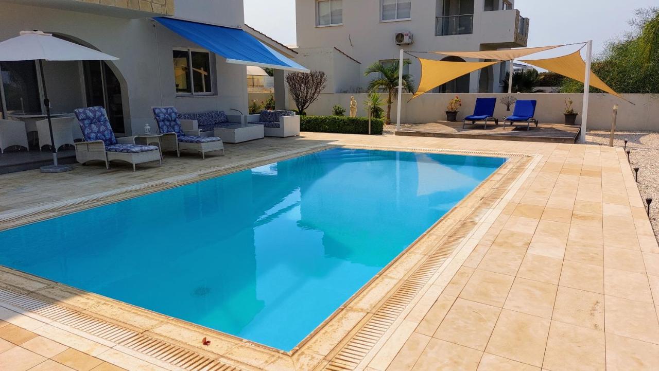 Villa Verdi: Luxury Villa With Private Pool Peyia Exterior photo