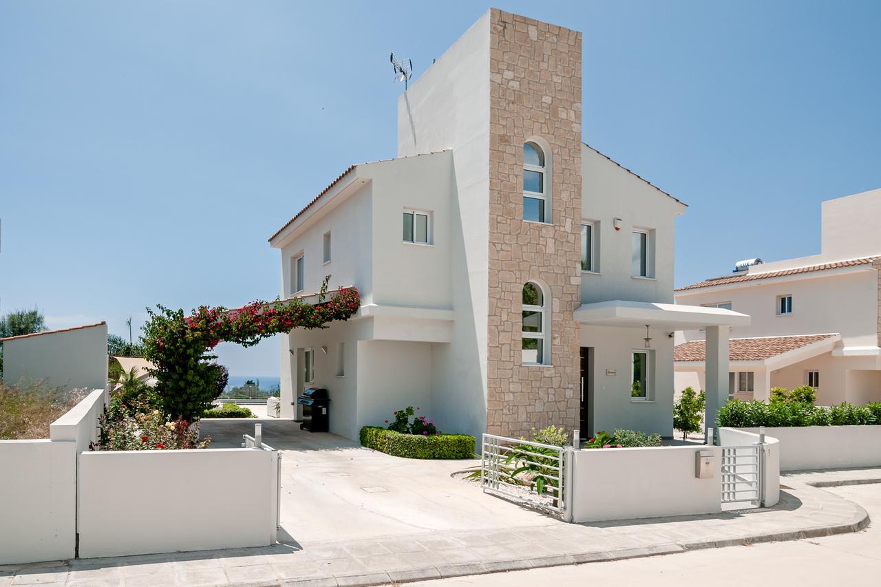 Villa Verdi: Luxury Villa With Private Pool Peyia Exterior photo
