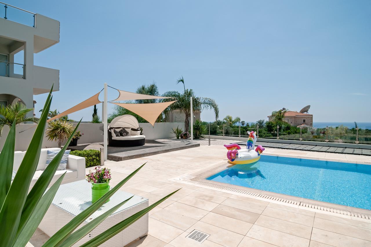 Villa Verdi: Luxury Villa With Private Pool Peyia Exterior photo