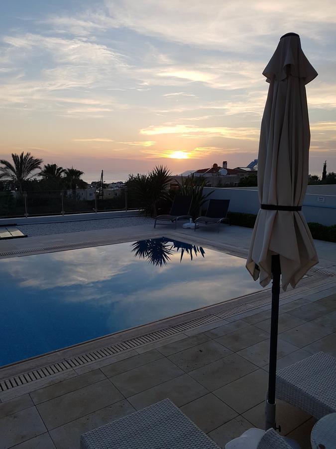 Villa Verdi: Luxury Villa With Private Pool Peyia Exterior photo